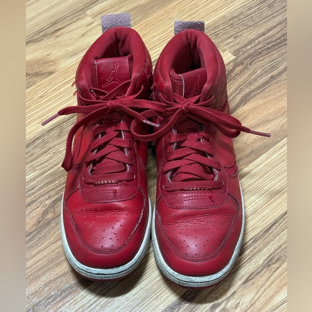 Nike Air Jordan Heritage Red, 6.5Y